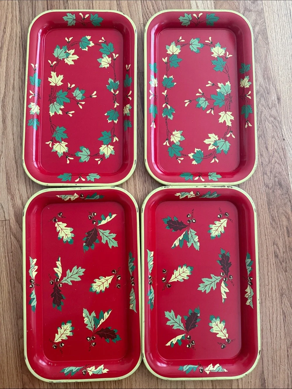4 Vintage Red Decorative Serving Tray with Green Leaf Motif